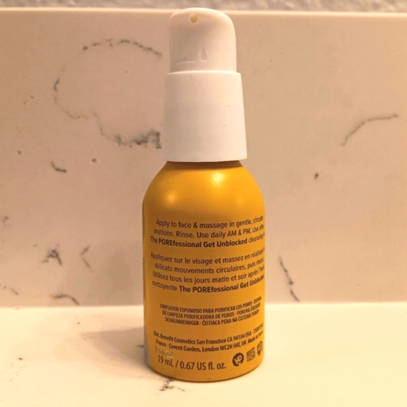 Benefit The Porefessional 🍋 Good Cleanup Foaming Cleanser - Picture 2 of 3